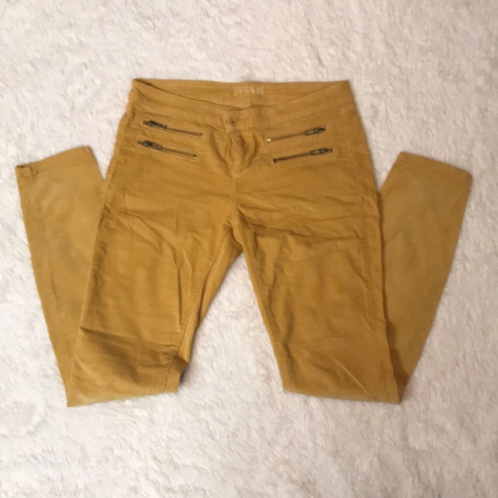 Guess: Skinny Corduroy - Mustard w Zippers